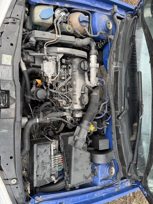 Продавам Golf 4 1.9tdi на части всичко налично