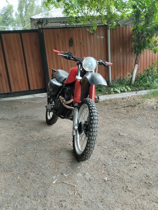 Мотоцикл Honda XR600