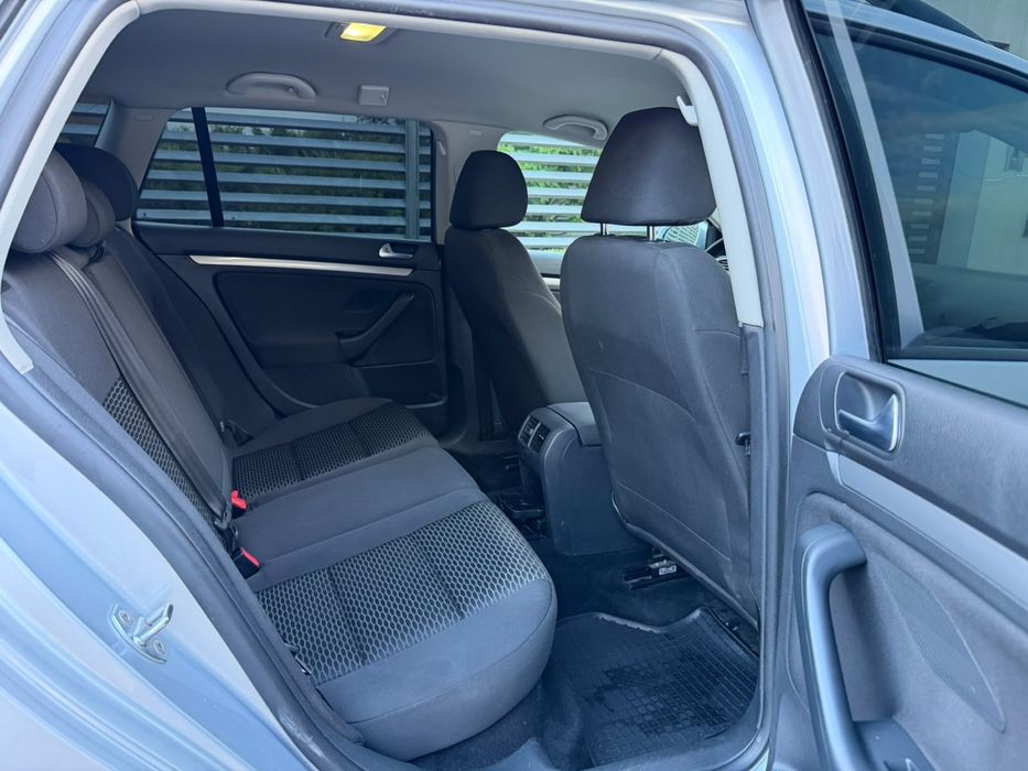 Volkswagen Golf 6 BLUEMOTION 2013 1.6TDi Climă Navigație