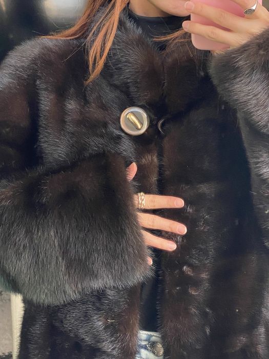 Продам шубу норковую