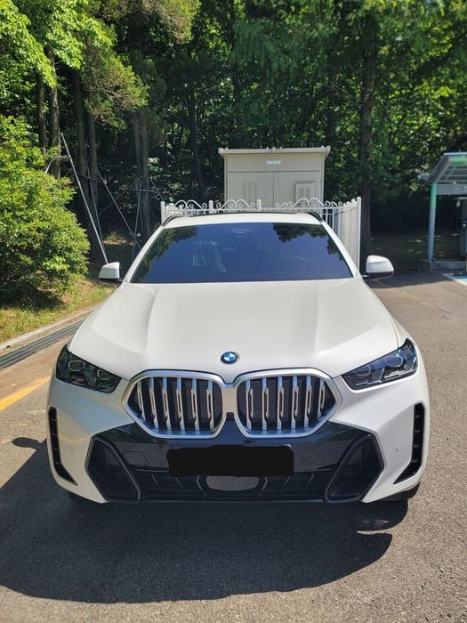 BMW X6 белый новая