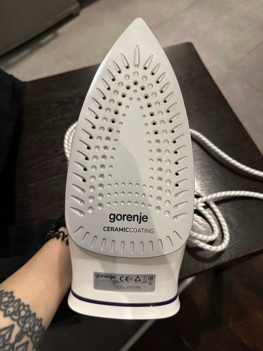 Ютия Gorenje SteamCare Plus SIH2200BBC