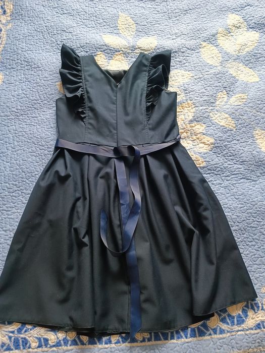 Продам школьный сарафан