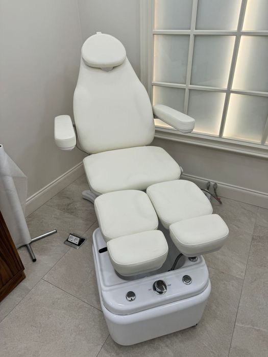 Подологическое кресло