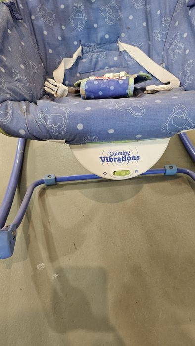 Fisherprice бебешки шезлонг