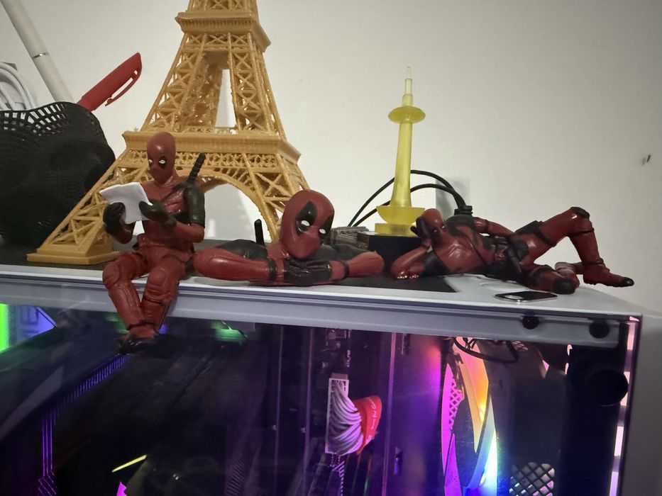 Set figurine deadpool
