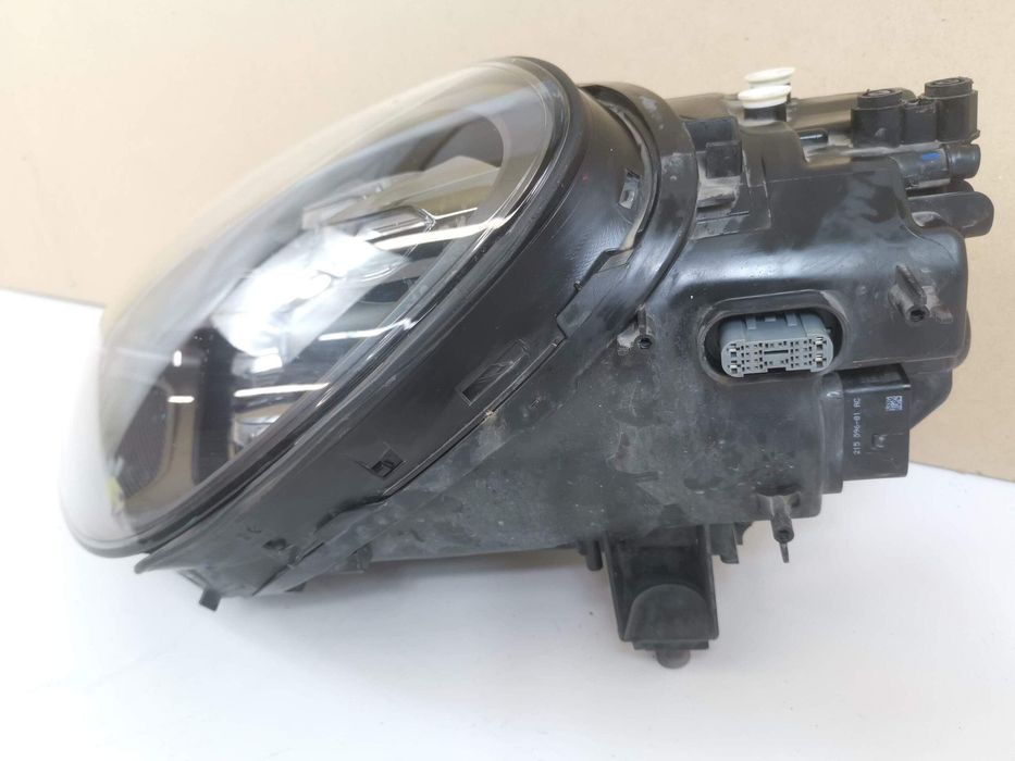 Порше Кайен 3 / Porsche Cayenne 3 9Y Ляв фар Full Led оригинален в доб