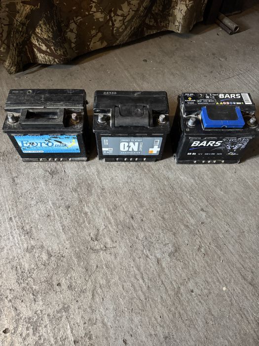 Аккумуляторы 60ки рабочие не замкнутые