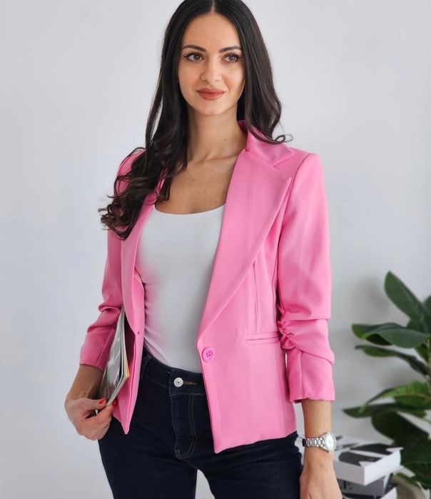 Розово дамско сако
