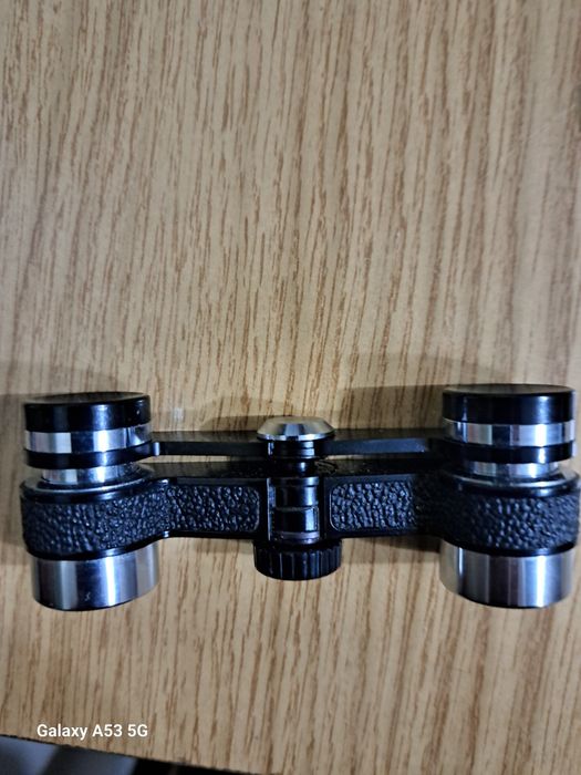 Продавам бинокъл