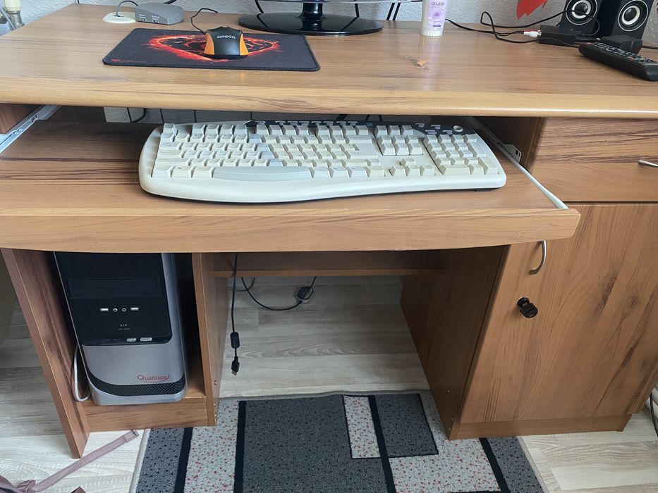 Бюро за компютър
