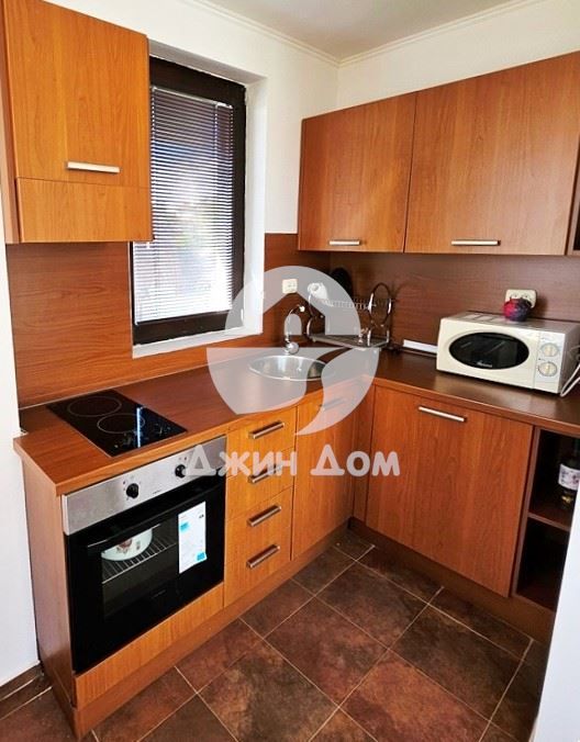 Продава се Двустаен апартамент в с. Кошарица, Област Бургас - 71 кв.м за 478 €/кв.м - Снимка #3