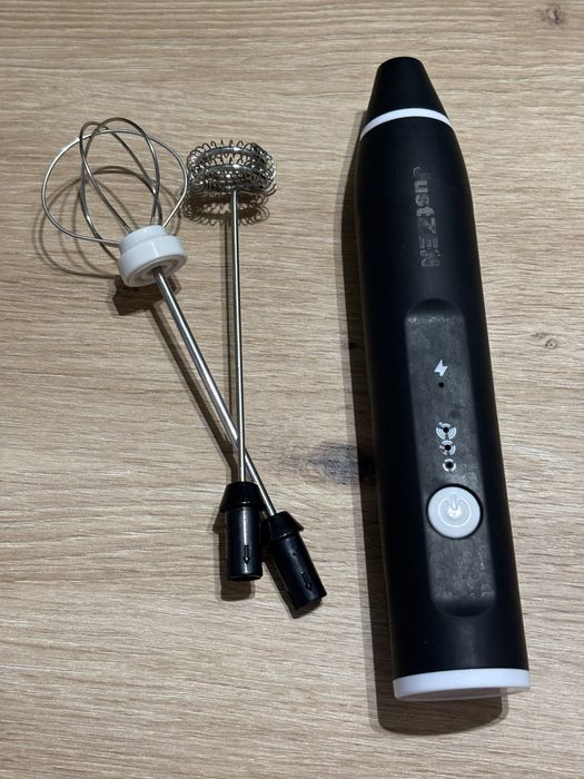 Mixer spumator lapte