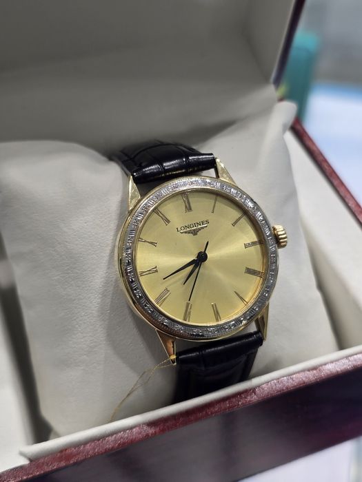 Продам золотые часы с бриллиантами Longines