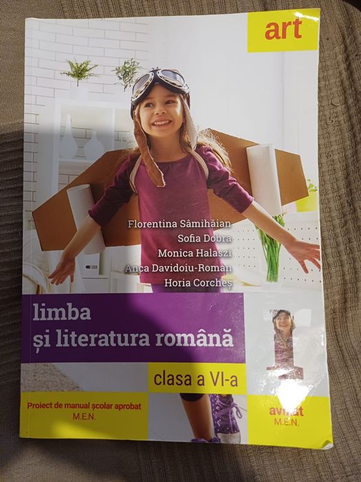 Vând cărți de matematica și limba romana!