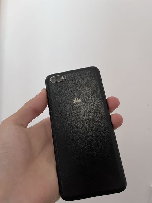 Телефон Huawei Y5 lite