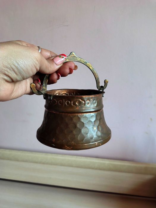 Прекрасен Стар Меден Лот