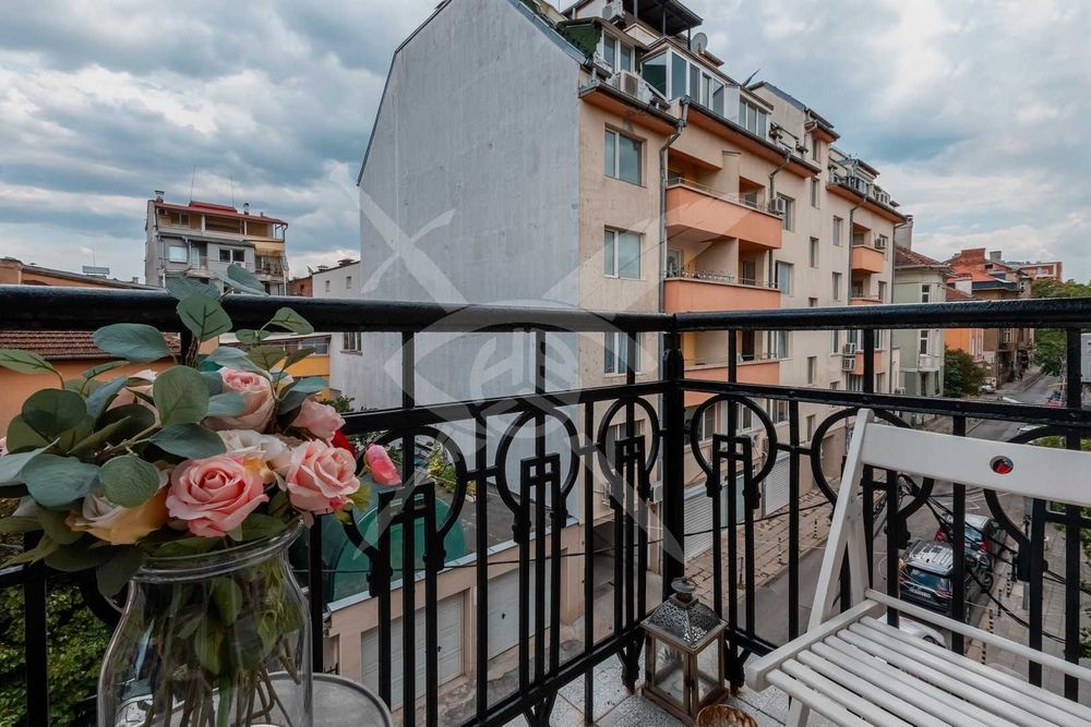 Продава се Тристаен апартамент в София, Център - 87 кв.м за 3322 €/кв.м - Снимка #13