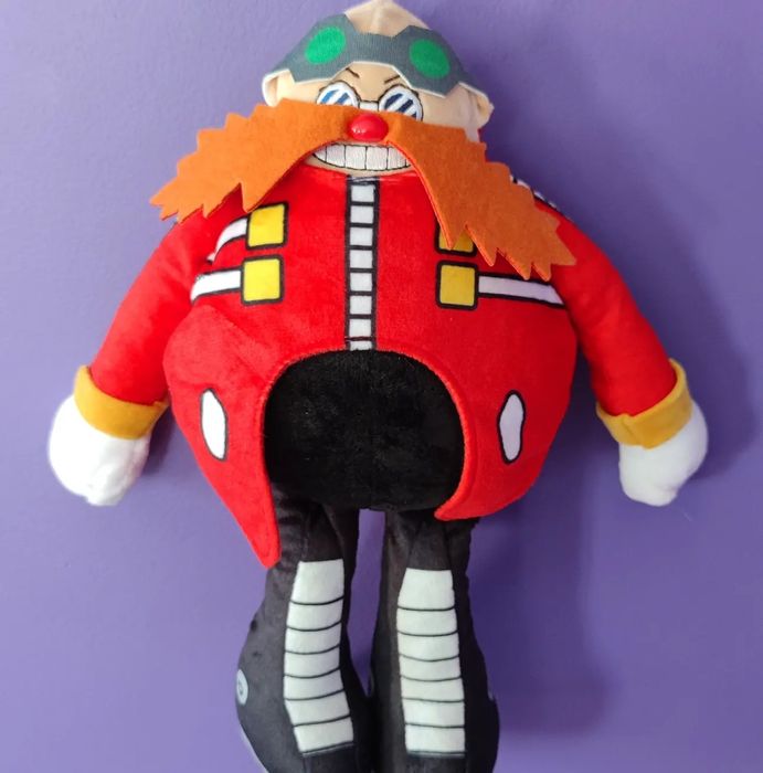 Продаю игрушки Соник и компания