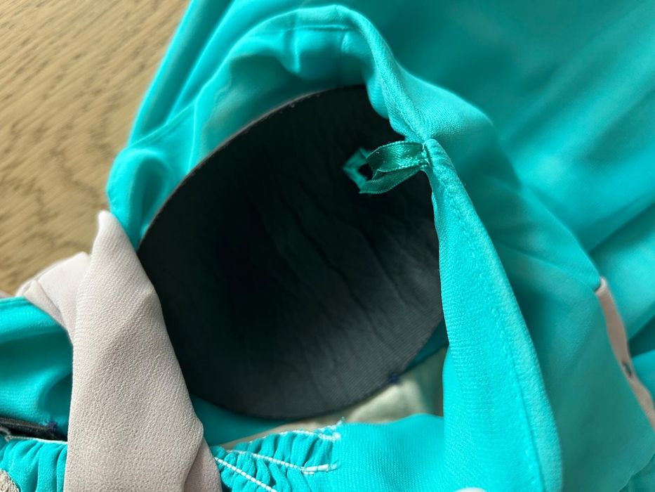 Rochie elegantă turcoaz Guara mărimea 40, cupe bust