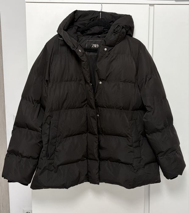 Зимно яке с качулка на Zara