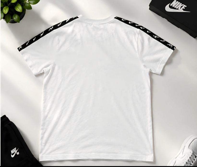 Tricou Nike alb.