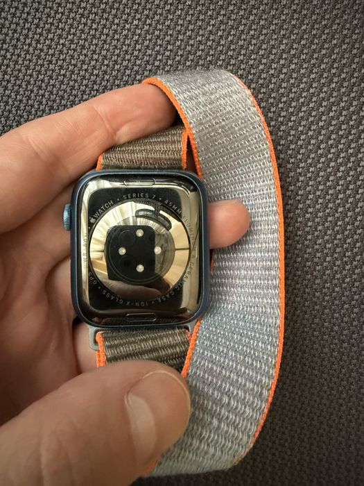 Часовник Apple watch series 7