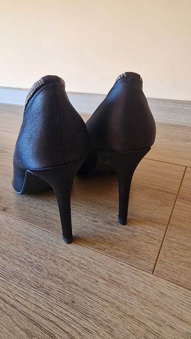 Официални обувки