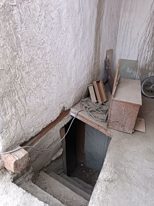 Katta yól yoqasida Hovli sotiladi,