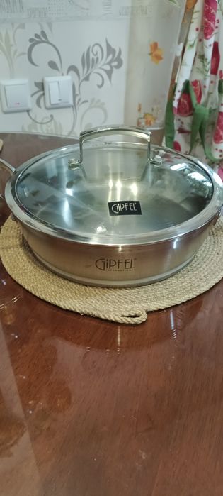 Сковорода GIPFEL 24 см.