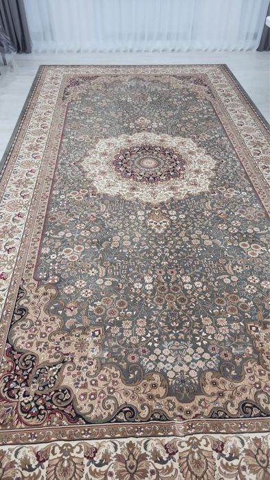 Турецкий Ковер в отличном состояний