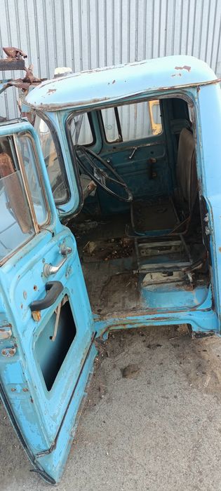 Продам кабину Зил
