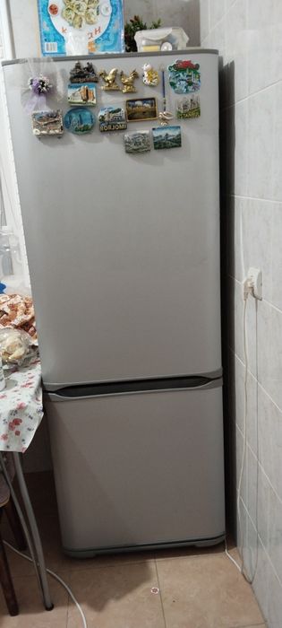Холодильник бирюса