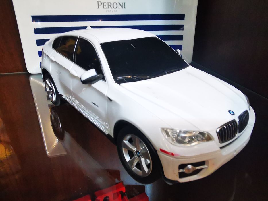 Macheta BMW X5  1:24 de colectie