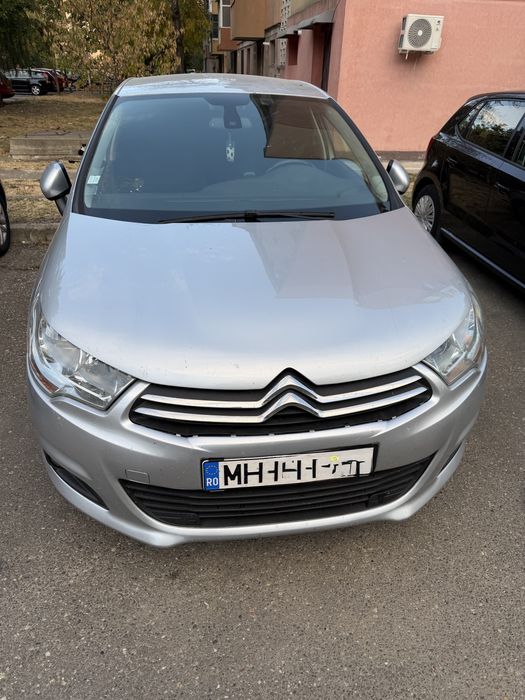 Vand Citroen C4 1.6 usor avariat - 2014