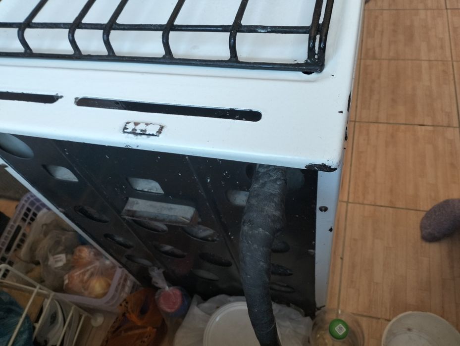 Продам Газ .плиту рабочая.