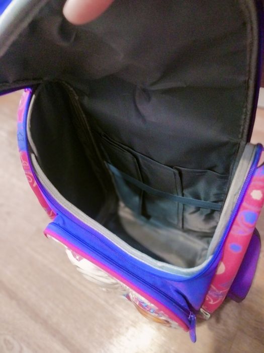 Продаю школьный рюкзак