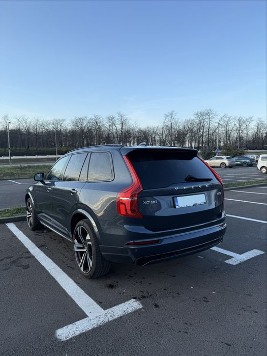 Volvo XC90 B5 R-Design 2022 Craiova • OLX.ro