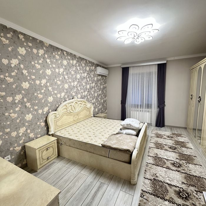 Сдаётся 3-комнатная квартира на Ойбеке( своя)