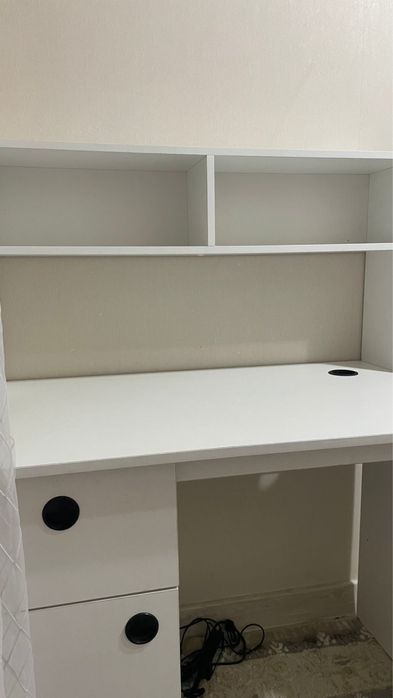 Письменный стол продам