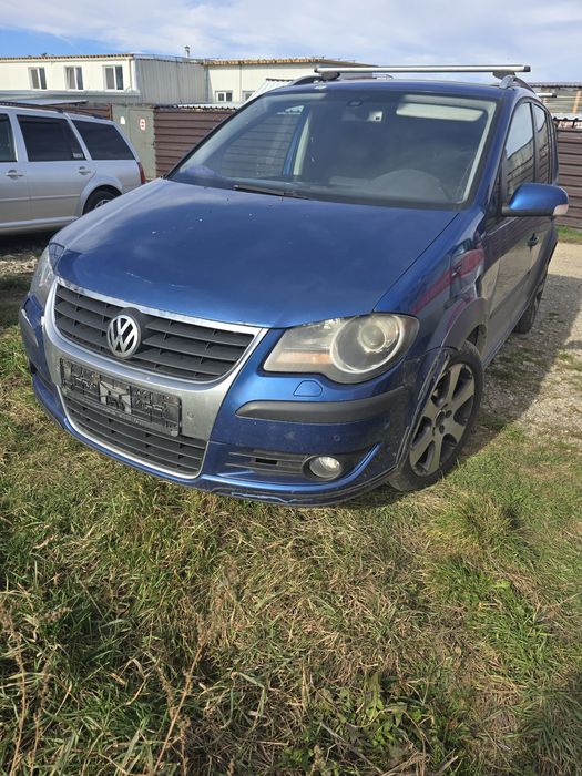 Dezmembrez Touran  Caddy passat polo golf