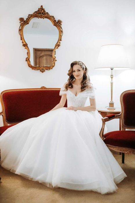 Rochie de mireasă Esposa Nadiya – alb imaculat, stil prințesă, mărimea S (Oradea)
