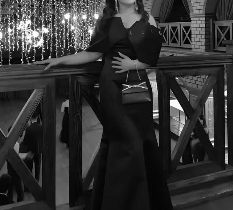 Вечернее платье черная