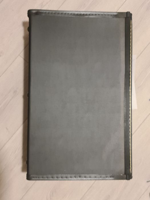 Geanta diplomat model pilot noua  marca Bugatti