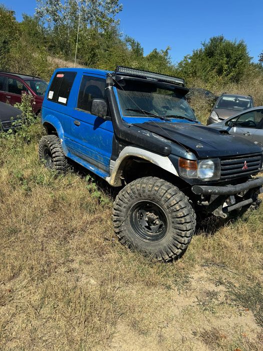 Vand sau schimb…Pajero 3.0 M57 cu punte fata Y60