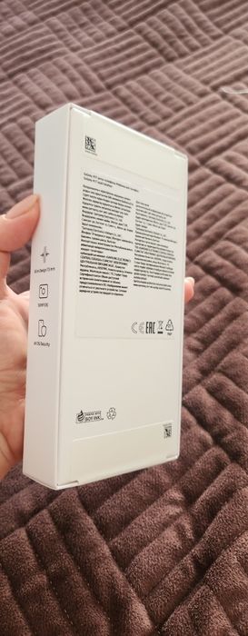 Продам Самсунг а17