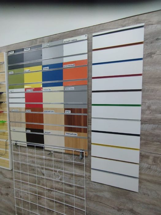 Новое торговое оборудование,экономпанели,полки,стеллажи,вешала,витрины