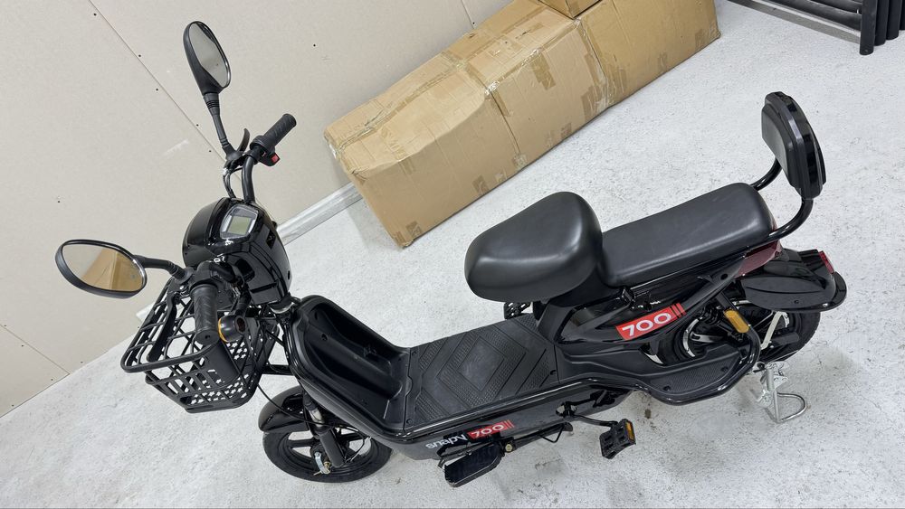 Электро скутер продам