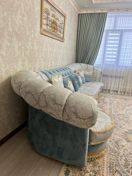 Продам красивый диван