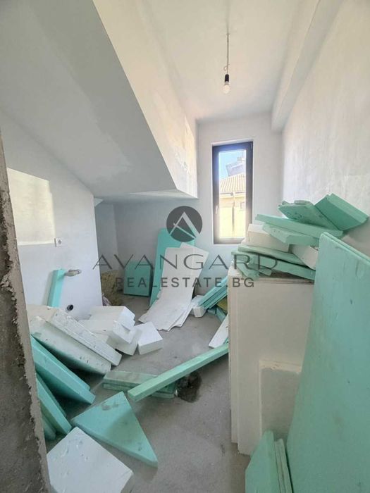 Продава се Къща в с. Златитрап, Област Пловдив - 263 кв.м за 703 €/кв.м - Снимка #5